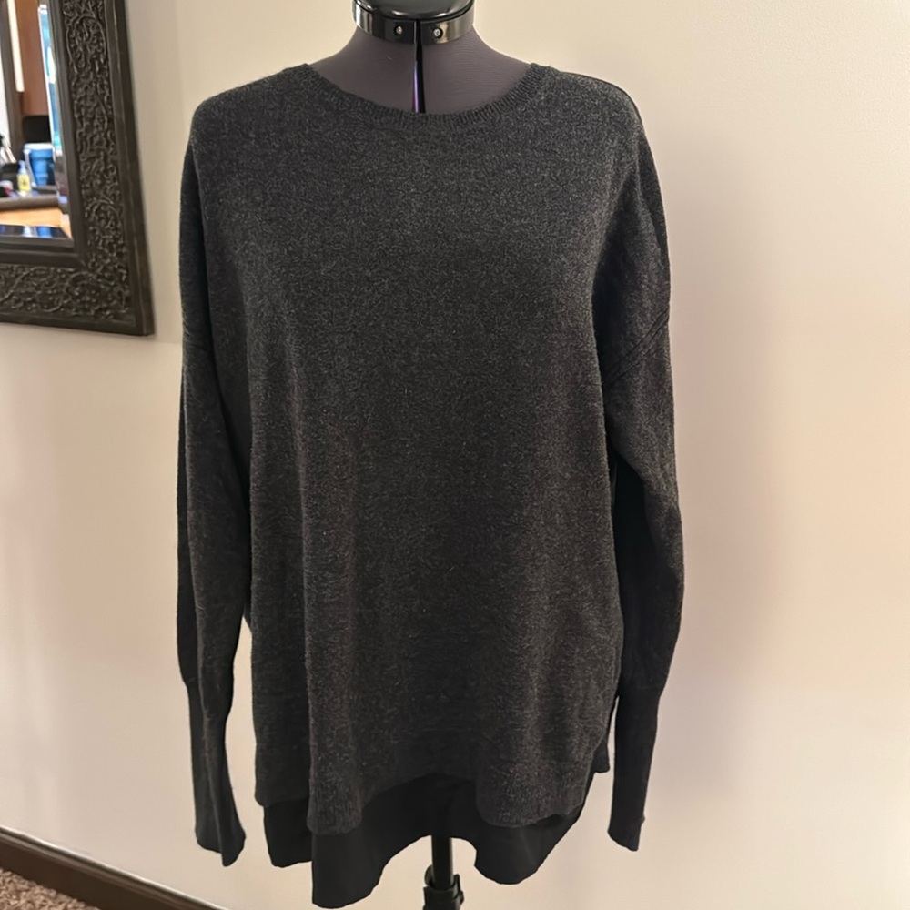 Vince. Wool and Cashmere Sweater